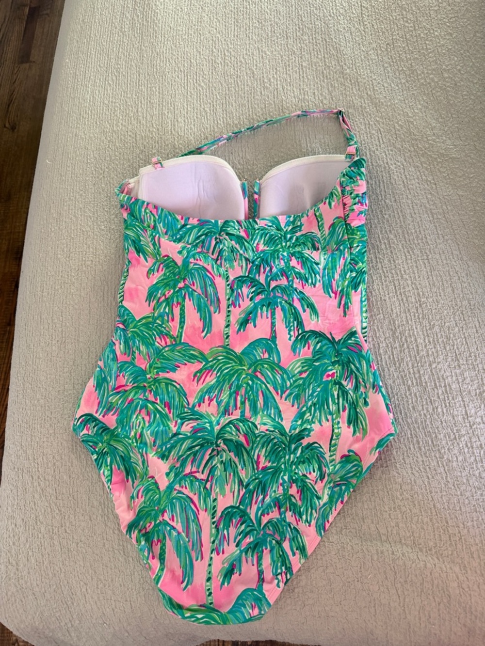 Lilly Pulitzer Suite Views Swimsuit One Piece size 12 - Picture 2 of 4